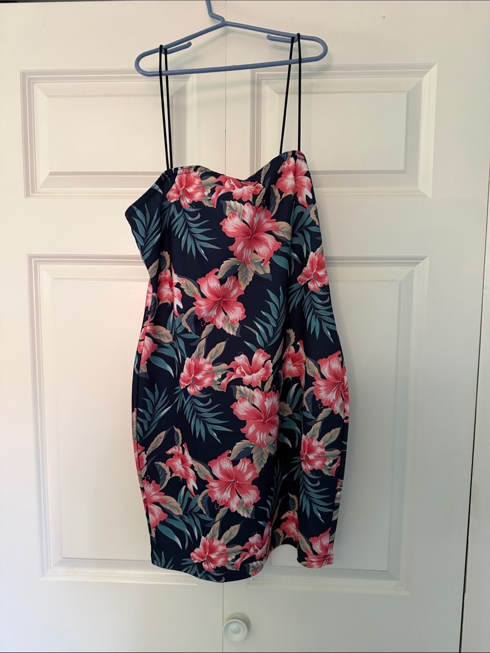SHEIN Pink and Navy Floral Lined Top